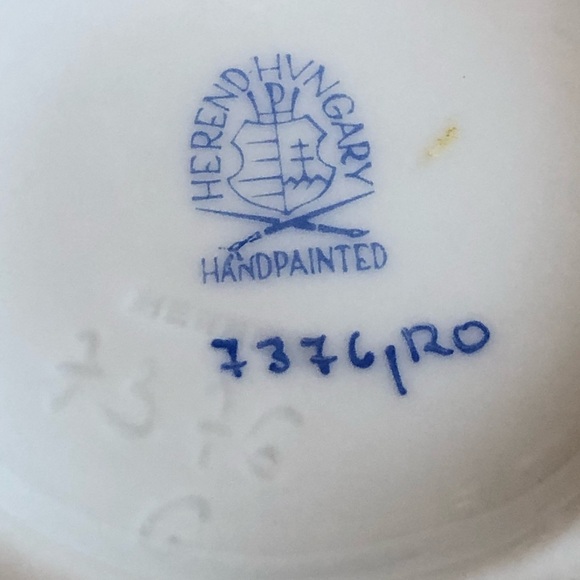 Herend Rothschild Bird & Butterfly Open Weave Basket Dish - Picture 3 of 7